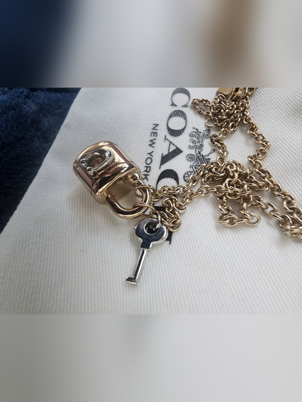 Coach Locket And Key Mixed Metals Necklace Adjustable Chain Gold Silver Tones - Picture 3 of 3